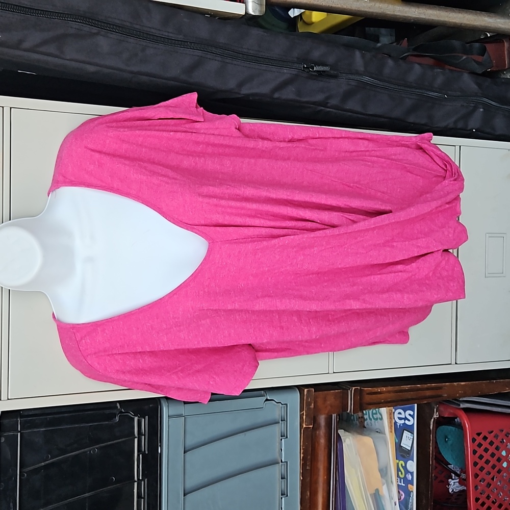 Pink tee